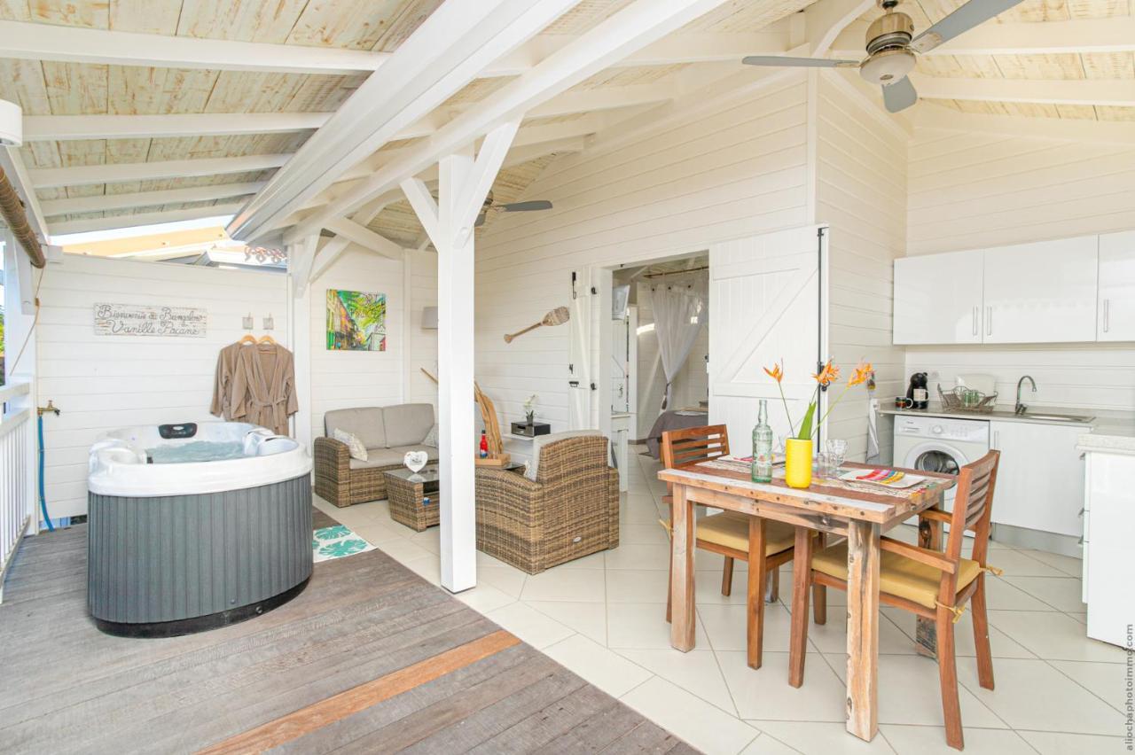 Bungalow Vanille Pacane - Vue Mer Avec Spa Prive Les Trois-Ilets Luaran gambar