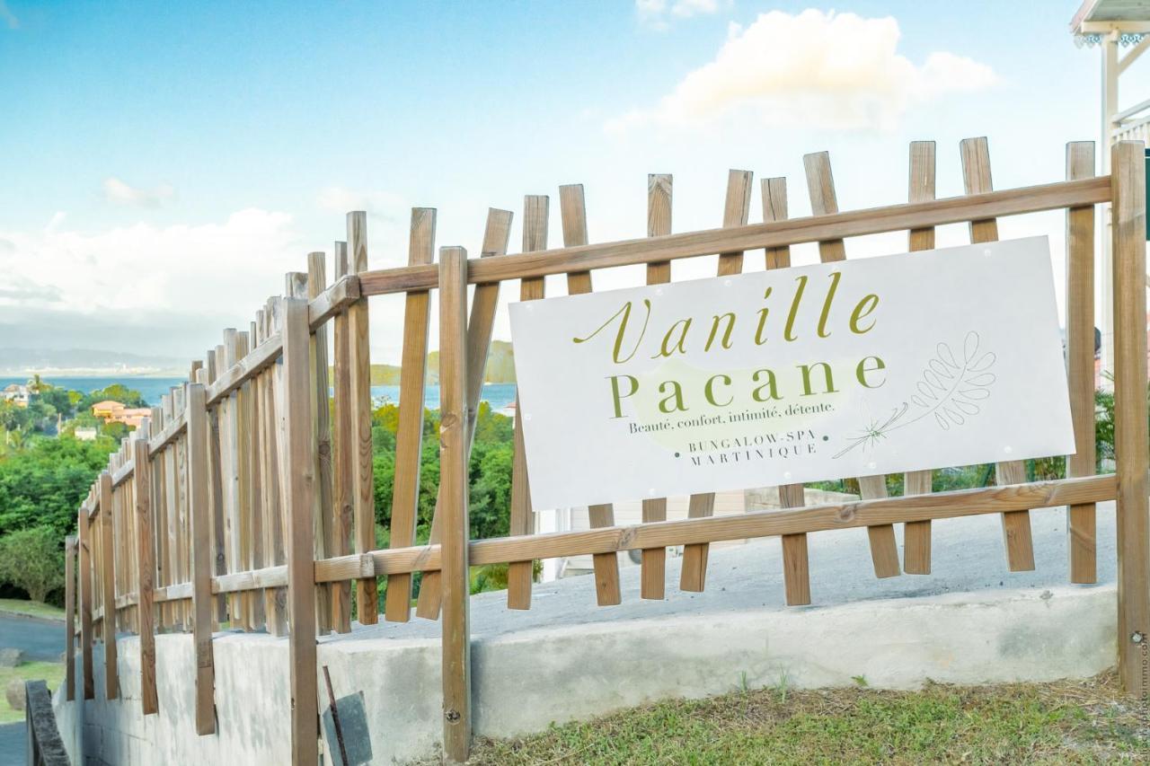 Bungalow Vanille Pacane - Vue Mer Avec Spa Prive Les Trois-Ilets Luaran gambar