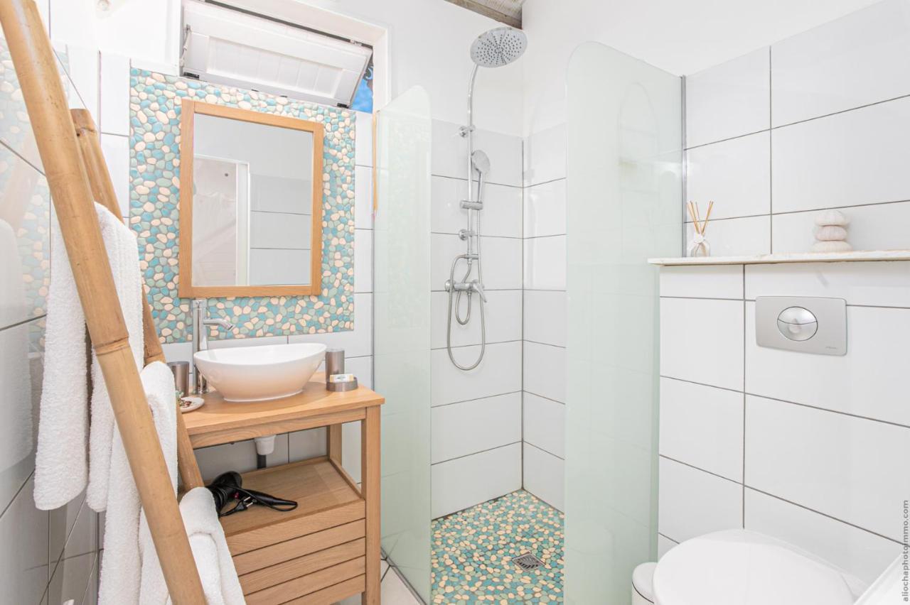 Bungalow Vanille Pacane - Vue Mer Avec Spa Prive Les Trois-Ilets Luaran gambar