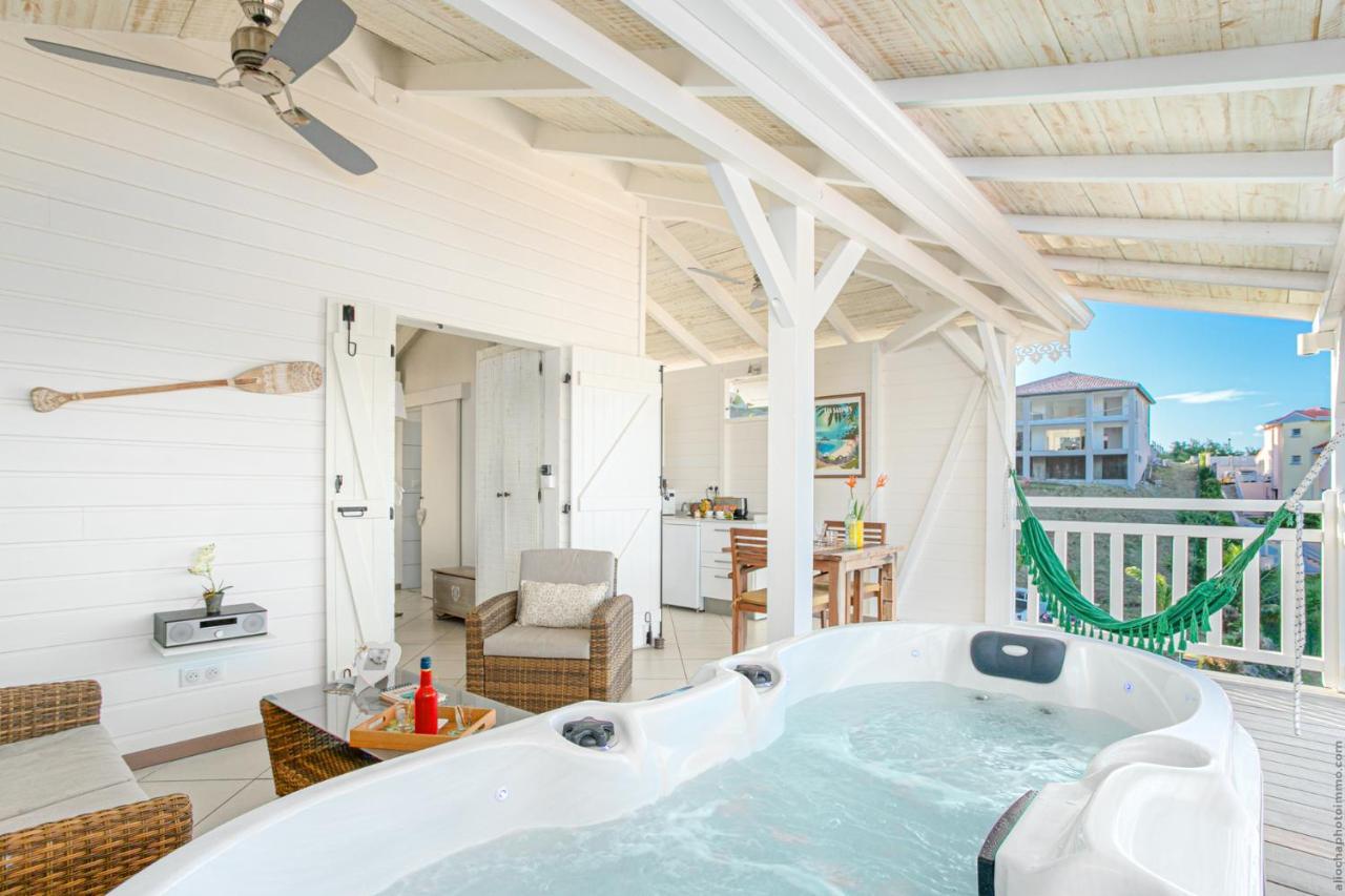 Bungalow Vanille Pacane - Vue Mer Avec Spa Prive Les Trois-Ilets Luaran gambar